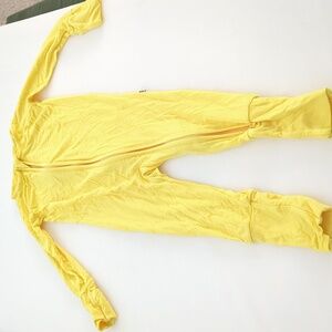 little sleepies 6-12 solid yellow zippy